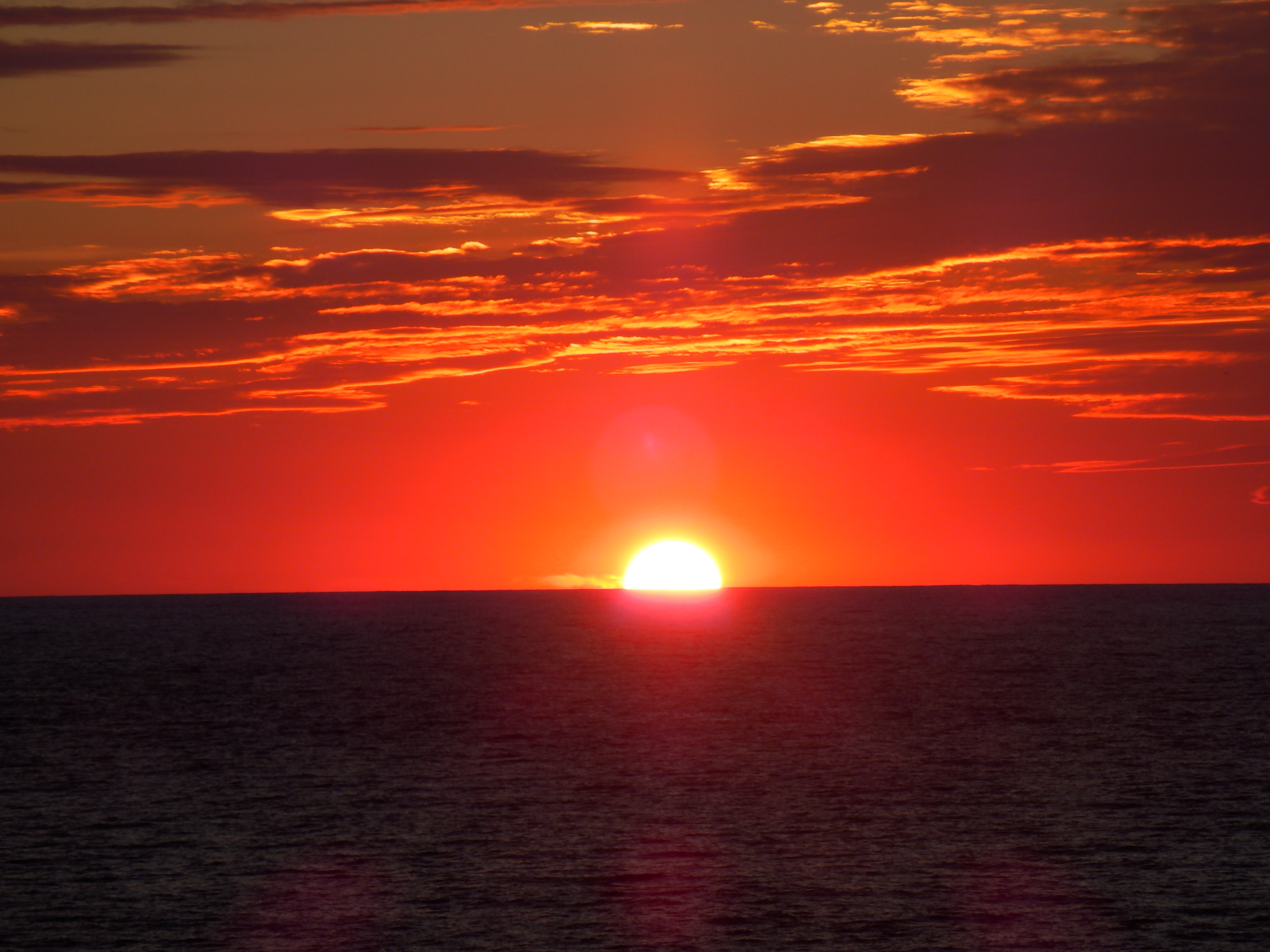 Photo Friday: Sun Setting on the Sea